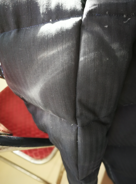 亚马逊猛犸象羽绒服严重掉毛